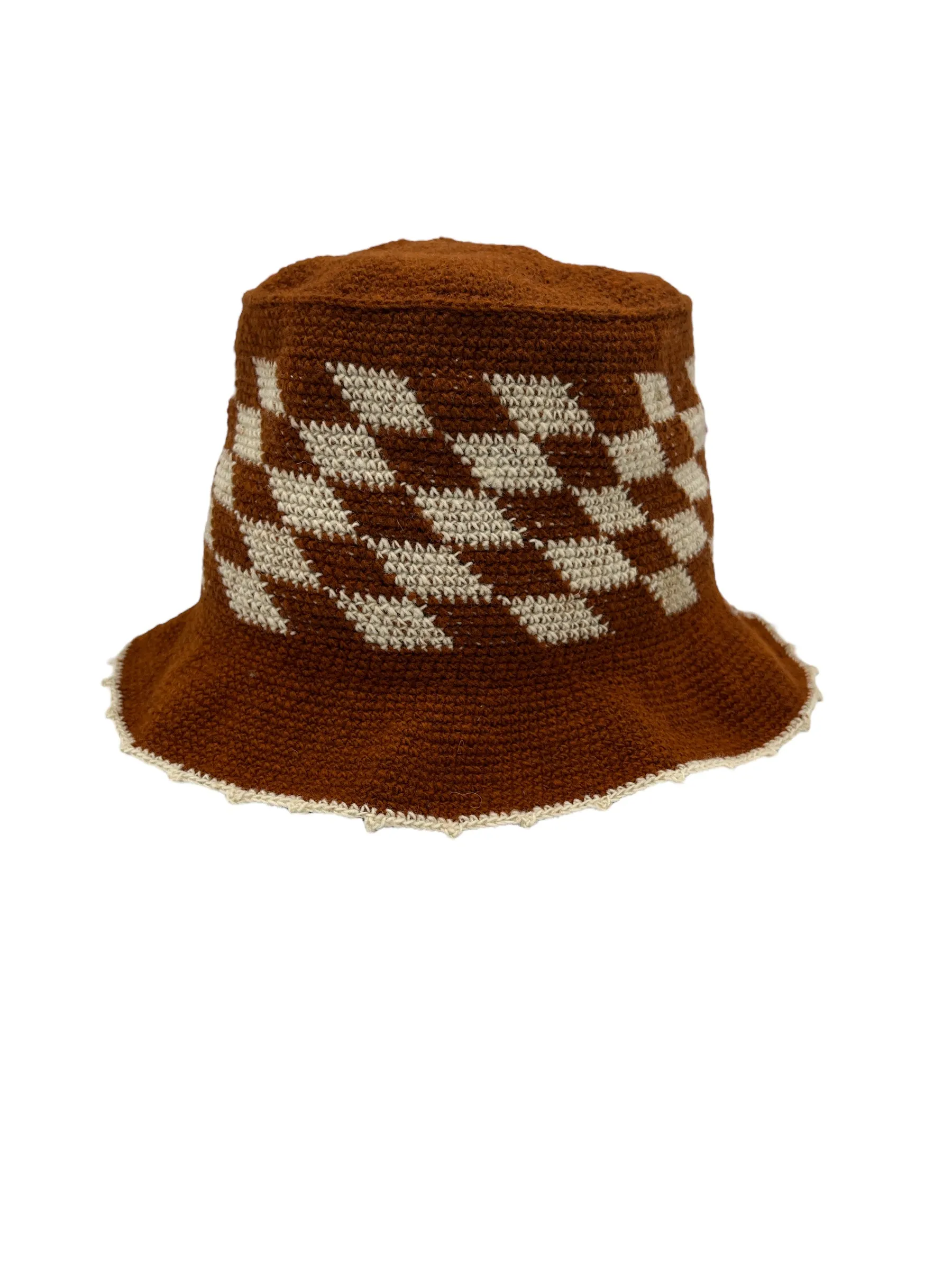 Alpaca Bucket - Rust/White