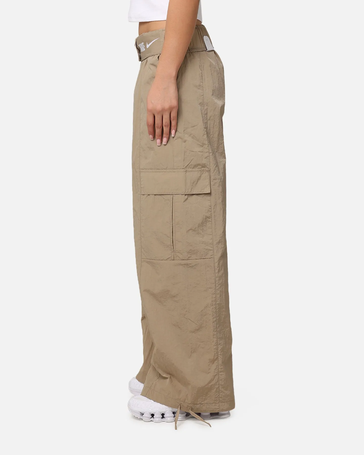 Nike Women's Sportswear High Waisted Woven Cargo Pants Khaki/Black