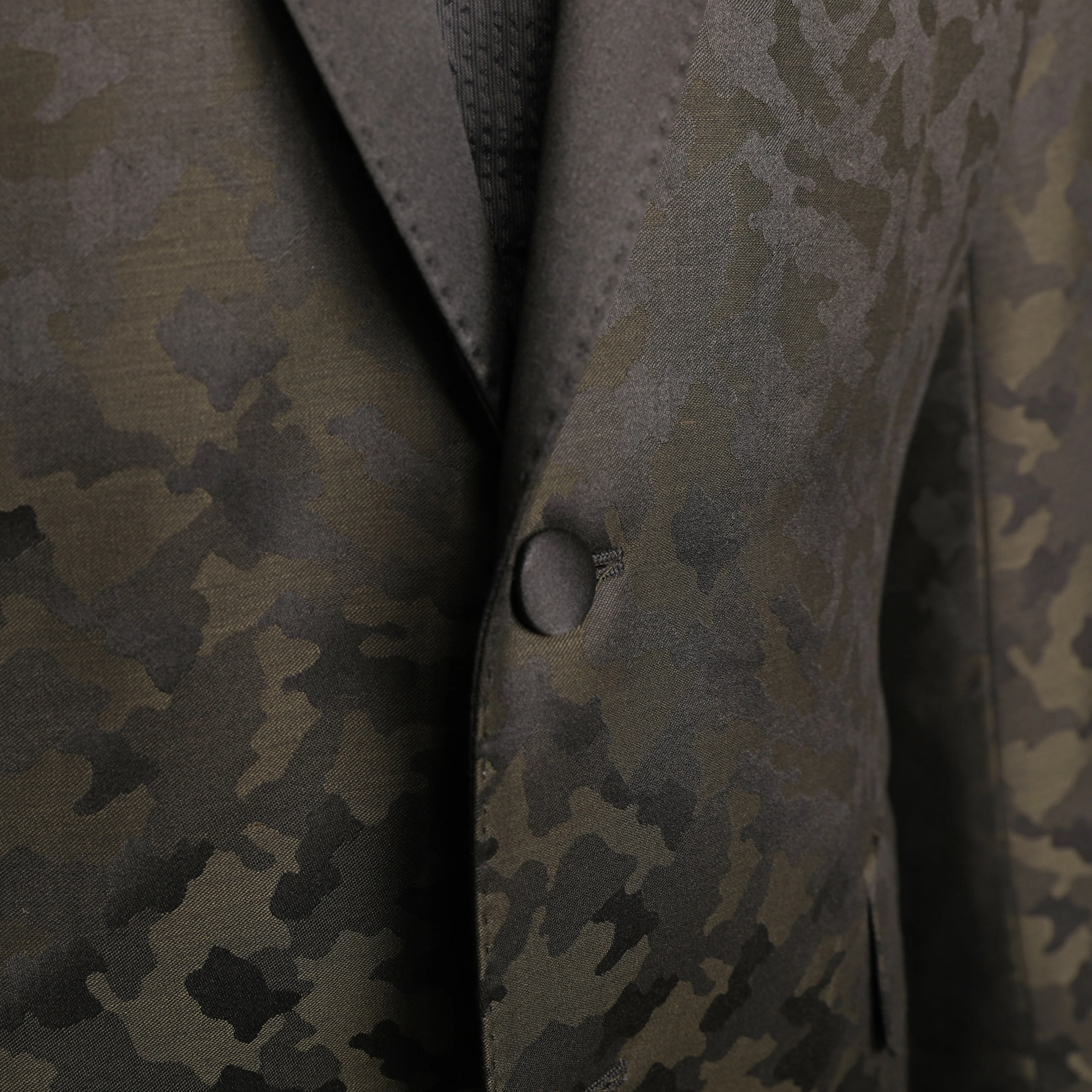 Toulouse Black/Olive Camo Dinner Jacket