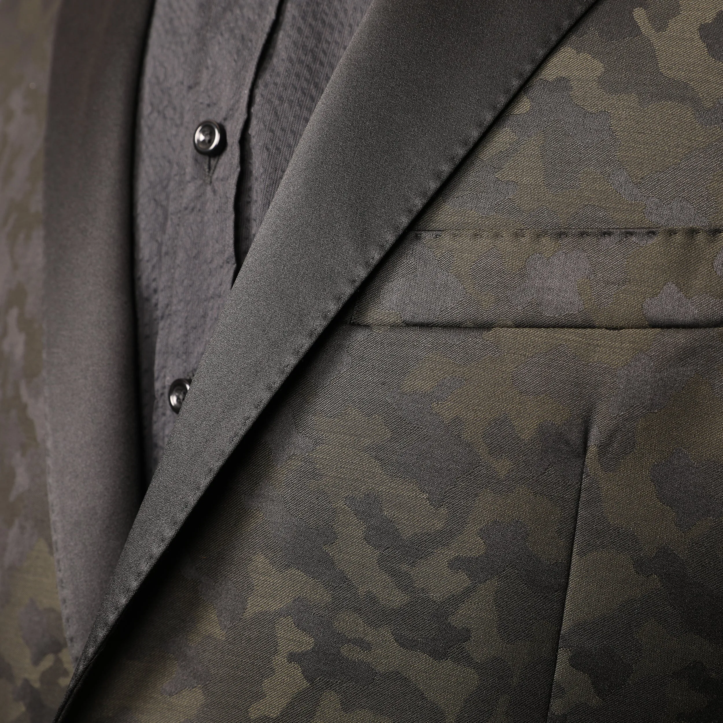 Toulouse Black/Olive Camo Dinner Jacket