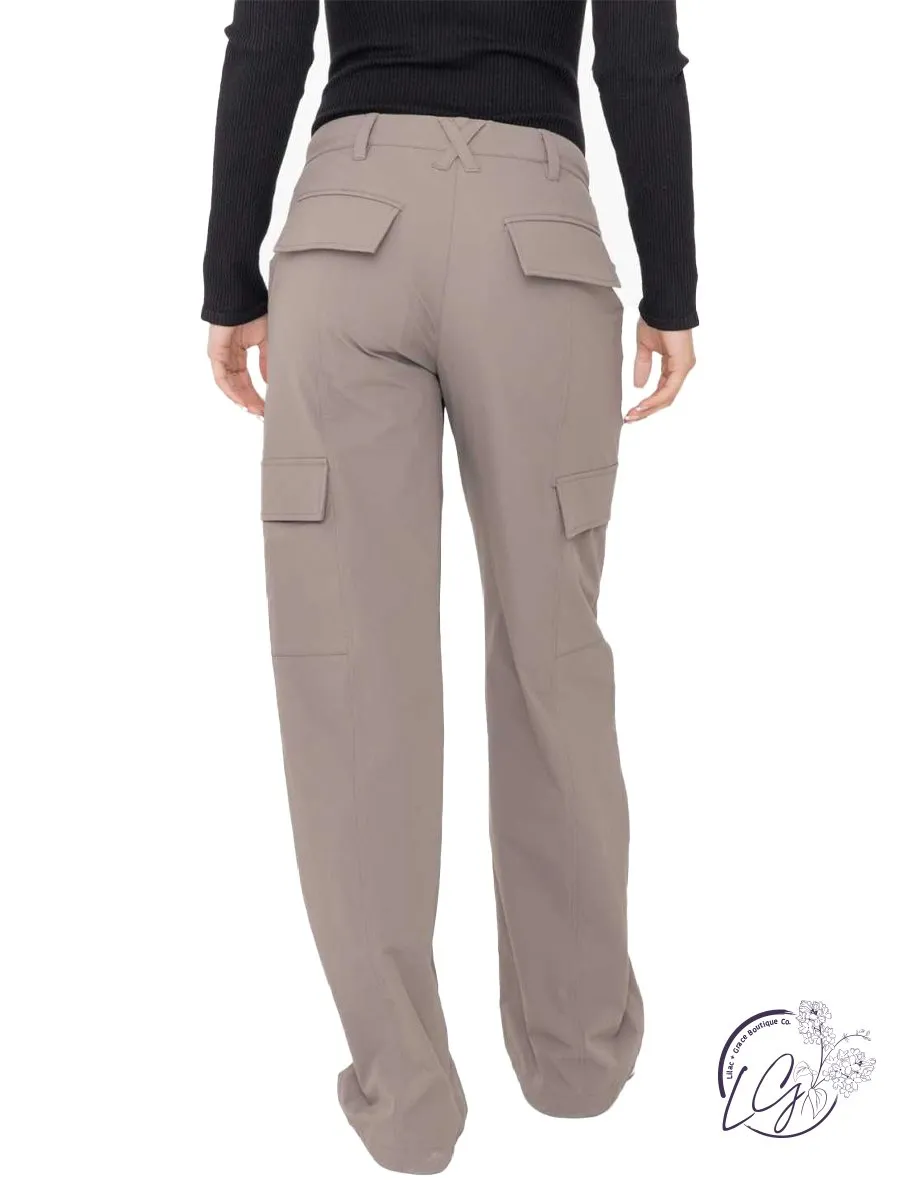 Venture Vogue Wide-Leg Cargo Pants